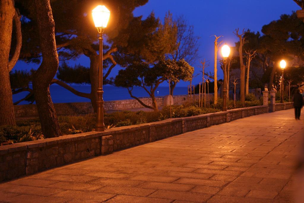 Blue Bench Krk Apartment Кърк Стая снимка
